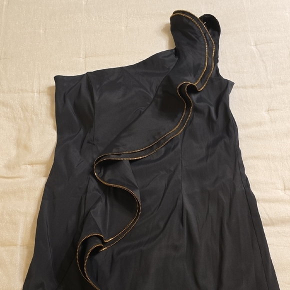 Cache Black One Shoulder Dress - Picture 3 of 15